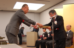 災害復興関連の論文で中小企業診断協会会長賞を受賞の写真1